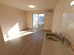 プレミストVI 101 1階ワンルームのリビング/ダイニング