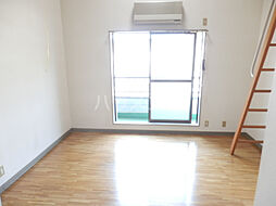 タウンハウスとよおか 106 1階ワンルームのリビング/ダイニング