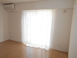 ＢＢＡ−Ｌｏｇｅ上田アパート A 1階1Kのリビング/ダイニング