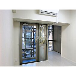 JR山手線 日暮里駅 徒歩5分の賃貸マンション 5階1DKのリビング/ダイニング