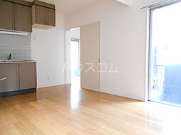 東急田園都市線 駒沢大学駅 徒歩3分の賃貸マンション 1階1LDKのリビング/ダイニング