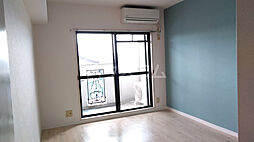 大阪モノレール本線 蛍池駅 徒歩8分の賃貸マンション 4階1Kのリビング/ダイニング