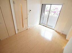 JR山手線 新大久保駅 徒歩4分の賃貸マンション 1階1Kのリビング/ダイニング