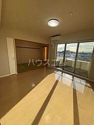 都営三田線 西高島平駅 徒歩8分の賃貸マンション 2階3LDKのリビング/ダイニング