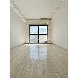 グリーンアベニュー山手 408 4階1Kのリビング/ダイニング