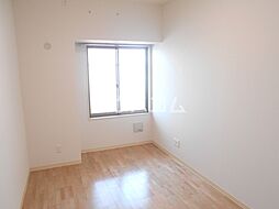 ｍｅＬｉＶ岩倉 203 2階1LDKのリビング/ダイニング