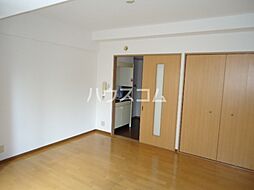 東武伊勢崎線 竹ノ塚駅 徒歩13分の賃貸マンション 1階1Kのリビング/ダイニング