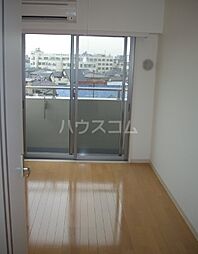 東武伊勢崎線 西新井駅 徒歩16分の賃貸マンション 5階1Kのリビング/ダイニング