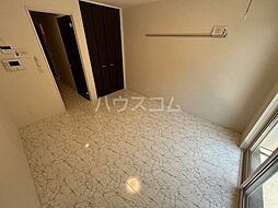 オズシティ 102 1階1Kのリビング/ダイニング