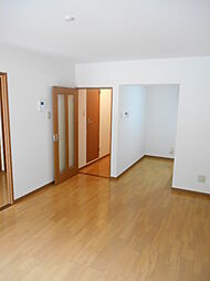 JR東海道本線 六合駅 バス18分 月坂一丁目西下車 徒歩3分の賃貸マンション 3階2LDKのリビング/ダイニング