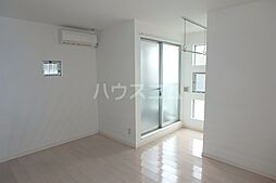 クラウド9コウウン 101 1階1Kのリビング/ダイニング