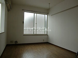 エステートアイ 105 1階ワンルームのリビング/ダイニング