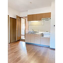 名古屋市営名城線 志賀本通駅 徒歩10分の賃貸マンション 1階2LDKのリビング/ダイニング