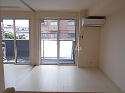 名古屋市営鶴舞線 川名駅 徒歩10分の賃貸アパート 2階2LDKのリビング/ダイニング