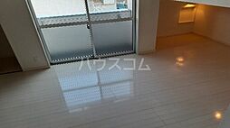 ロレイアム 102 1階1Kのリビング/ダイニング