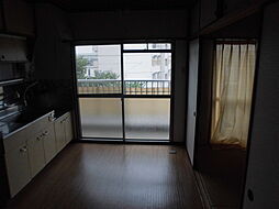 JR中央本線 勝川駅 徒歩4分の賃貸マンション 1階2DKのリビング/ダイニング