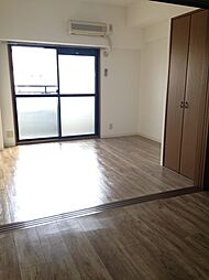 名古屋市営桜通線 国際センター駅 徒歩3分の賃貸マンション 10階1DKのリビング/ダイニング