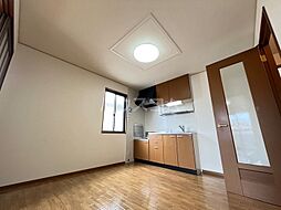 プレミール 201 2階2DKのリビング/ダイニング