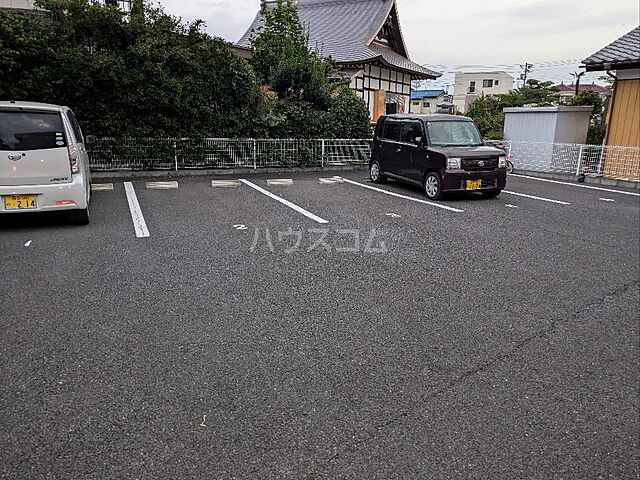 4 / 5