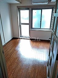 スクエア世田谷 102 1階1Kのリビング/ダイニング