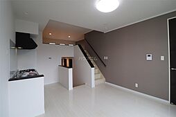 ペガサス 201 2階1Kのリビング/ダイニング