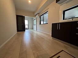 Ａｄｄｒｅｓｓ　Ｏｋｕｓａｗａ 101 1階1LDKのリビング/ダイニング