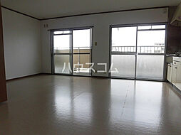 コーポ三立 4D 4階2LDKのリビング/ダイニング