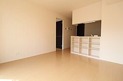 エミナンス　III 1階2LDKのリビング/ダイニング