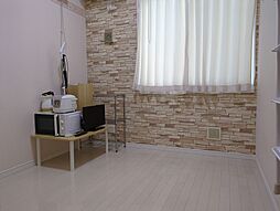 ユナイト衣笠マドレーヌの瞳 202 2階ワンルームのリビング/ダイニング