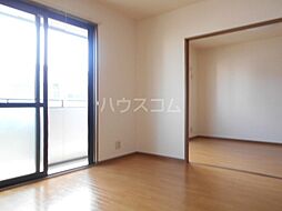 JR関西本線 春田駅 3.1kmの賃貸アパート 2階2LDKのリビング/ダイニング