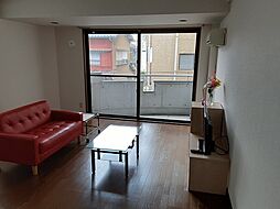 ラヴィアンムロガ 208 2階ワンルームのリビング/ダイニング