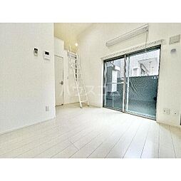 Ｅ．Ｓ．プレミア 205