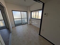 ハイネス桜山 301 3階1LDKのリビング/ダイニング