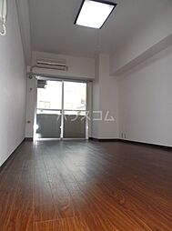 ロイヤルエクセレント学芸大 405 4階1Kのリビング/ダイニング