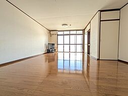 ベル＆ＭＫハイツ 403 4階1DKのリビング/ダイニング