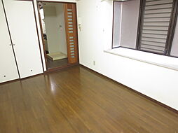 ボナ・クオリアVI 104 1階1Kのリビング/ダイニング