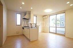 ラティールＤ 101 1階1LDKのリビング/ダイニング