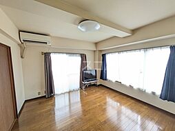 クリスタル童夢 302 3階2SDKのリビング/ダイニング