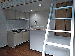 アースクエイク豊II 103 1階ワンルームのリビング/ダイニング