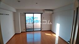 トリエ・ヴェール 301 3階1Kのリビング/ダイニング