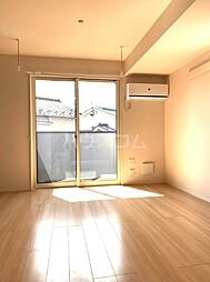 ハウス三生 202 2階ワンルームのリビング/ダイニング