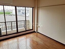 早川グリーンハイツ 301 1階ワンルームのリビング/ダイニング