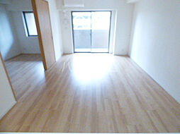 ザ・レジデンス津田沼奏の杜　センターレジデンス 6階2LDKのリビング/ダイニング