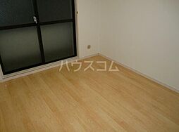 メゾン・ド・ポエート 104 1階ワンルームのリビング/ダイニング