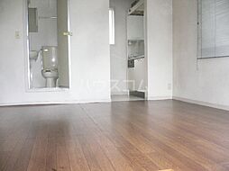 ビューテラス横山 202 2階ワンルームのリビング/ダイニング