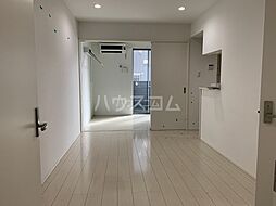 アラウンドスカイ 202 2階1LDKのリビング/ダイニング