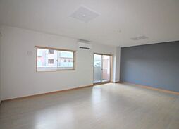 アビーロードI 201 1階2LDKのリビング/ダイニング