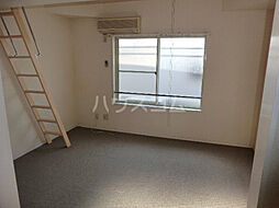 ウェルメイドII 101 1階1Kのリビング/ダイニング