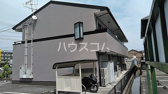 1 / 4