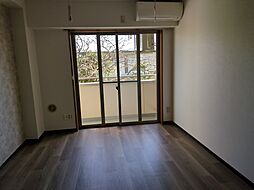 JR東海道本線 茅ケ崎駅 バス11分 中島停下車 徒歩7分の賃貸マンション 2階ワンルームのリビング/ダイニング